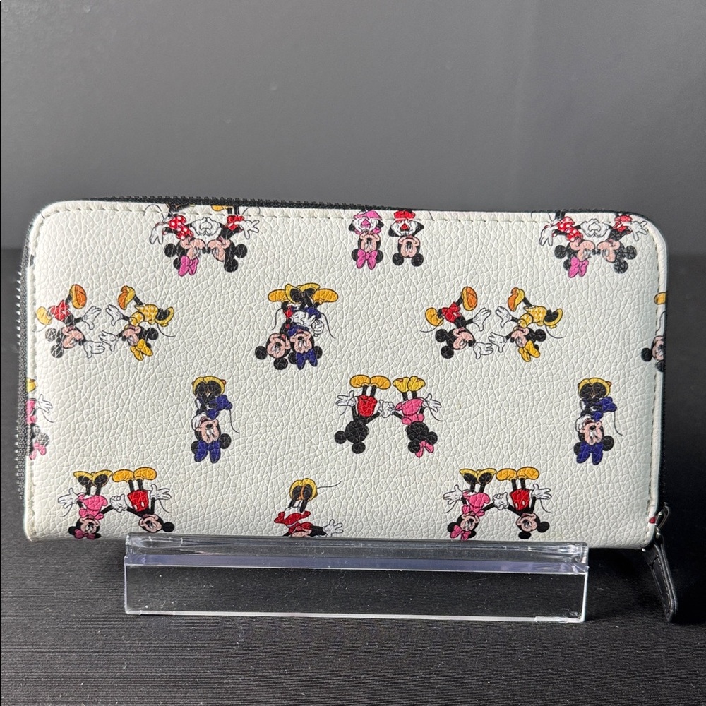Mickey and Minnie Mouse Zip Wallet